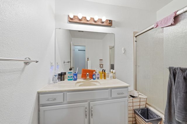 1354 Harpole Road, Redding, CA 96002