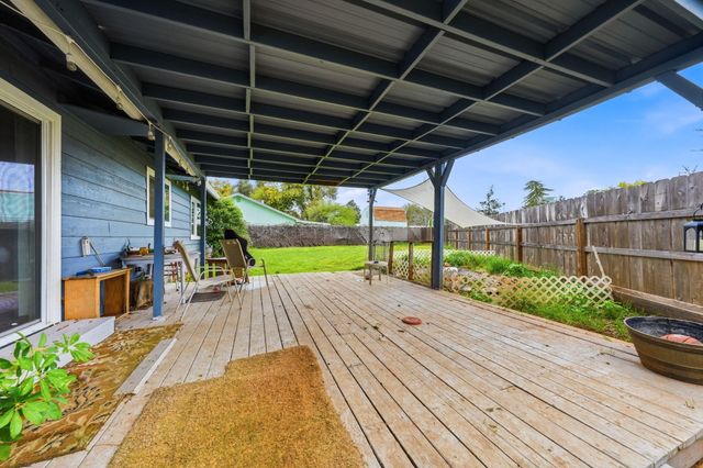 1354 Harpole Road, Redding, CA 96002