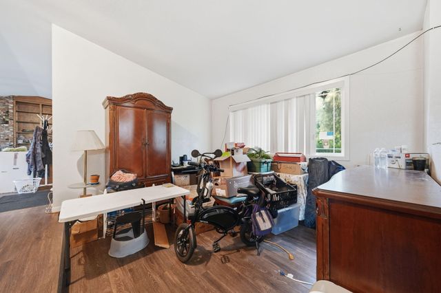 1354 Harpole Road, Redding, CA 96002