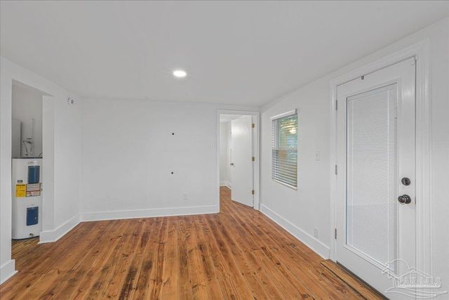 1300 E Fisher St, Pensacola, FL 32503