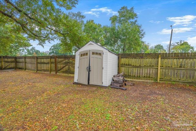 1300 E Fisher St, Pensacola, FL 32503