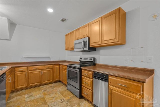 1300 E Fisher St, Pensacola, FL 32503