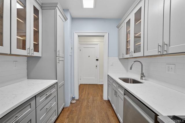 3 Franklin Avenue 1N, White Plains, NY 10601