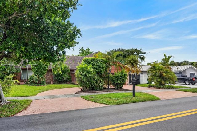 10311 SW 132nd Avenue, Miami, FL 33186