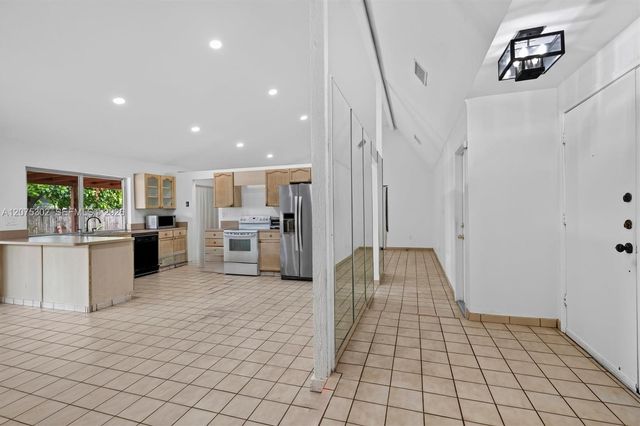 10311 SW 132nd Avenue, Miami, FL 33186