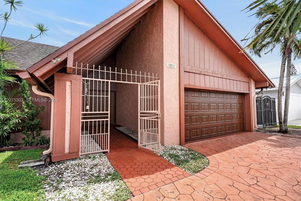 10311 SW 132nd Avenue, Miami, FL 33186