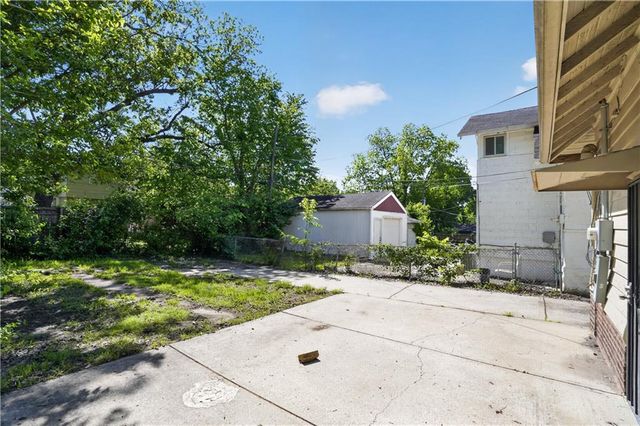 3721 Agnes Avenue, Kansas City, MO 64128