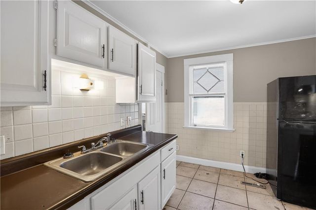 3721 Agnes Avenue, Kansas City, MO 64128