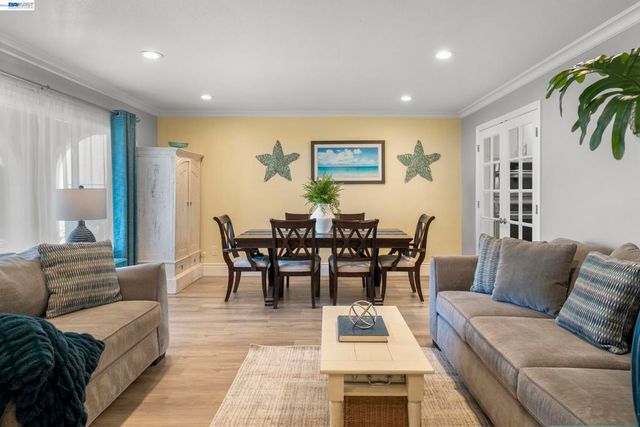 3668 Chelsea Ct, Pleasanton, CA 94588