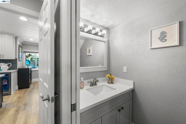 3668 Chelsea Ct, Pleasanton, CA 94588
