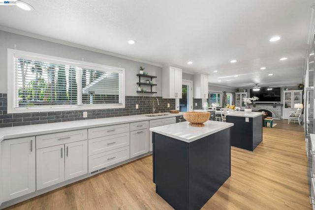 3668 Chelsea Ct, Pleasanton, CA 94588