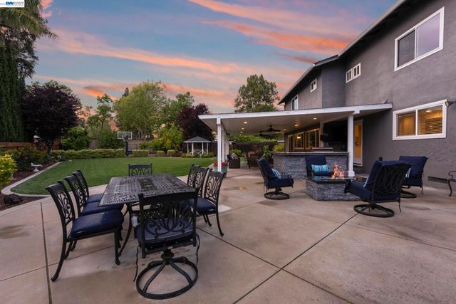 3668 Chelsea Ct, Pleasanton, CA 94588