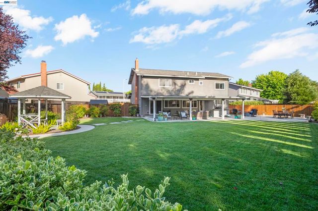 3668 Chelsea Ct, Pleasanton, CA 94588
