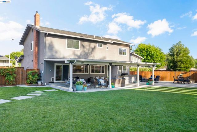3668 Chelsea Ct, Pleasanton, CA 94588