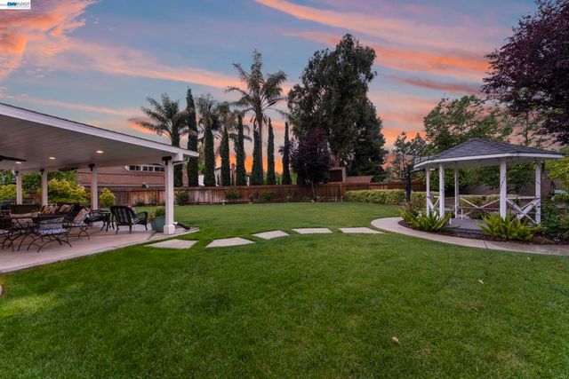 3668 Chelsea Ct, Pleasanton, CA 94588