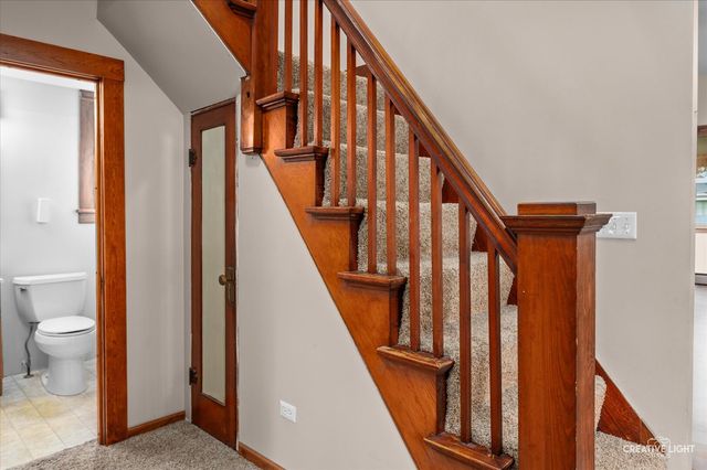 92 Maple Street, Sugar Grove, IL 60554