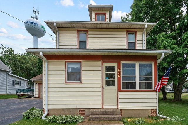92 Maple Street, Sugar Grove, IL 60554