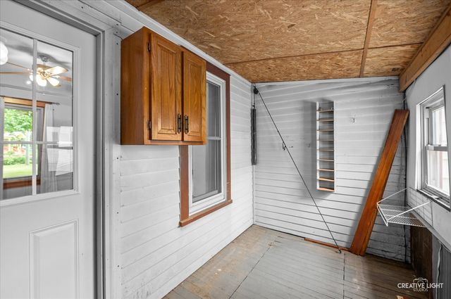 92 Maple Street, Sugar Grove, IL 60554