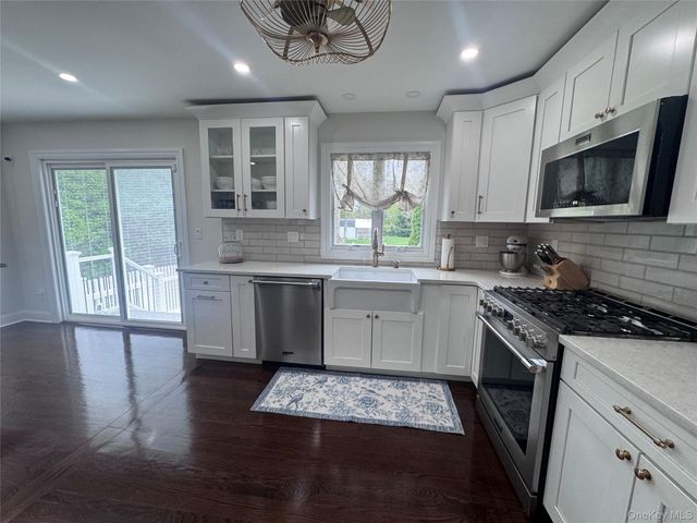 218 Ocean Avenue, Northport, NY 11768