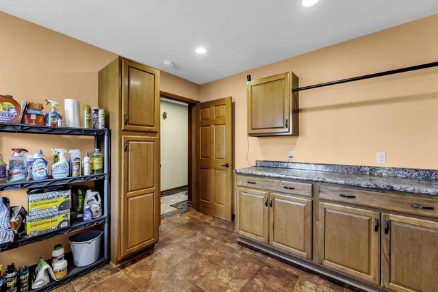 21301 6 Mile ROAD, Franksville, WI 53126