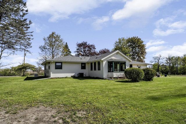 21301 6 Mile ROAD, Franksville, WI 53126