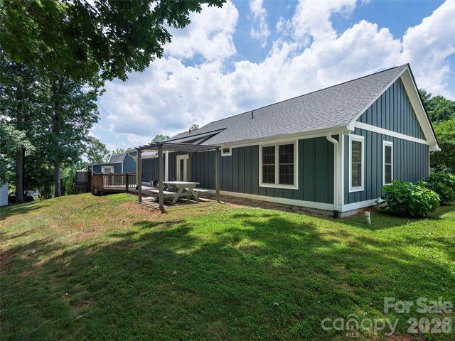 7 Mcgee Ridge Road, Fairview, NC 28730