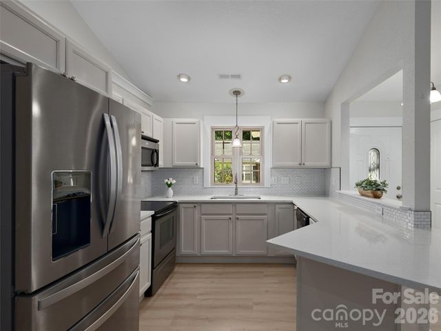 7 Mcgee Ridge Road, Fairview, NC 28730