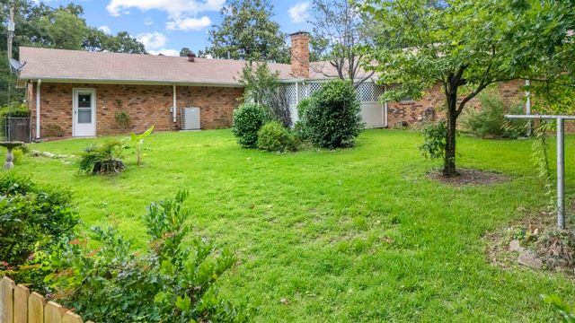 1711 N Tenth St., Longview, TX 75601