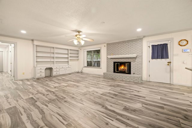 1711 N Tenth St., Longview, TX 75601