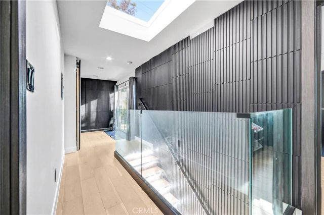 6672 Lakeridge Road, Los Angeles, CA 90068