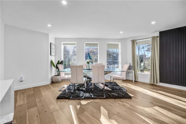 6672 Lakeridge Road, Los Angeles, CA 90068