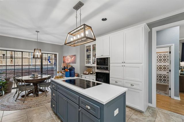 411 Crown Colony Road, Edmond, OK 73034