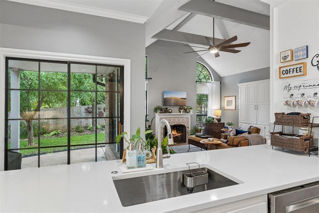 411 Crown Colony Road, Edmond, OK 73034