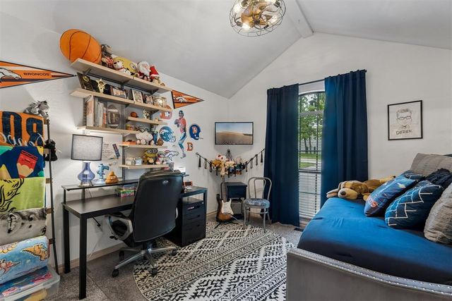 411 Crown Colony Road, Edmond, OK 73034
