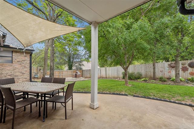 411 Crown Colony Road, Edmond, OK 73034