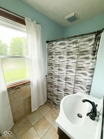 1106 Fairfield Drive, Shelbyville, IN 46176
