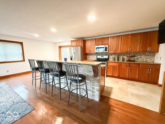 1106 Fairfield Drive, Shelbyville, IN 46176