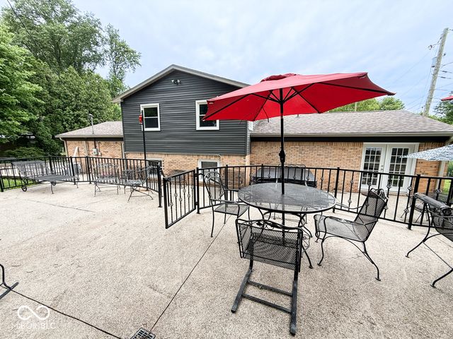 1106 Fairfield Drive, Shelbyville, IN 46176