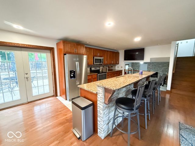 1106 Fairfield Drive, Shelbyville, IN 46176