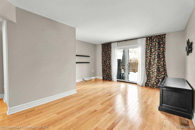 1813 Southfield Road, Birmingham, MI 48009