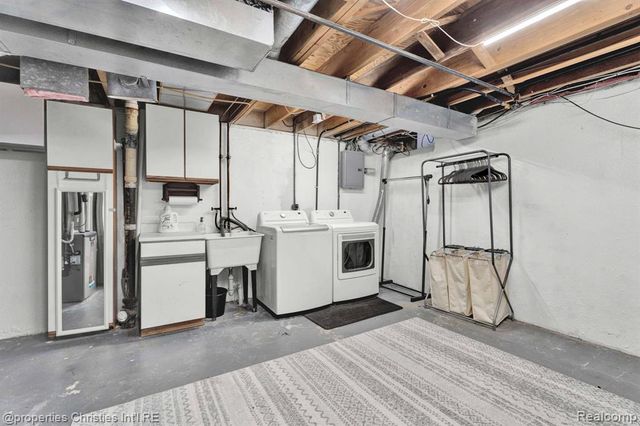 1813 Southfield Road, Birmingham, MI 48009