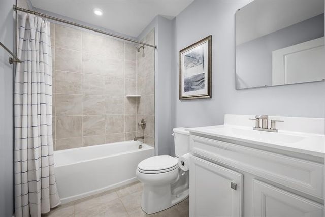 205 Southfork Drive, North Fayette, PA 15071