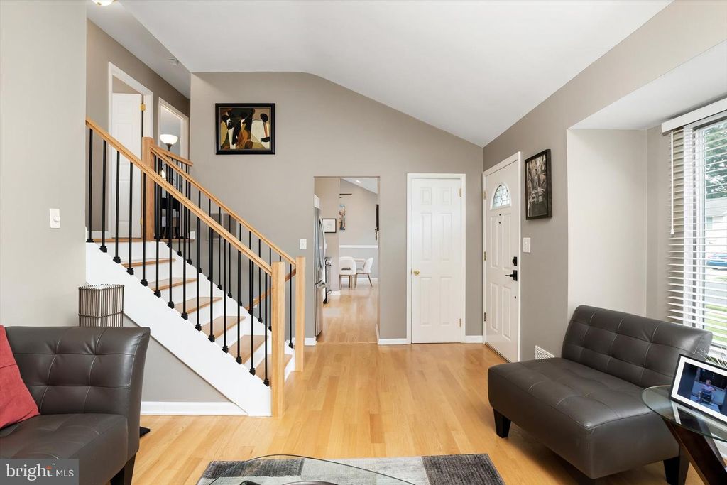 15 OVINGTON DR, HAMILTON, NJ 08620 — photo 5
