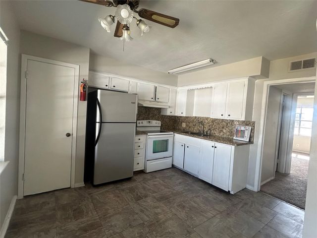 6703 Biggs Court 4, Houston, TX 77061