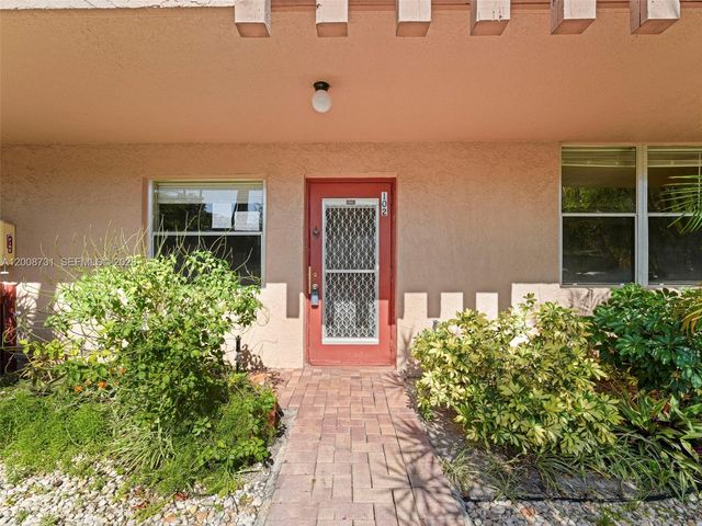 480 NW 76th Ave 102, Margate, FL 33063
