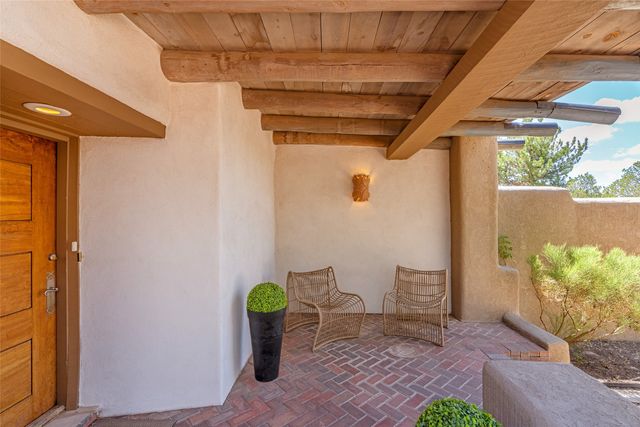 1009 Paseo De La Cuma, Santa Fe, NM 87501