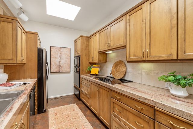 1009 Paseo De La Cuma, Santa Fe, NM 87501