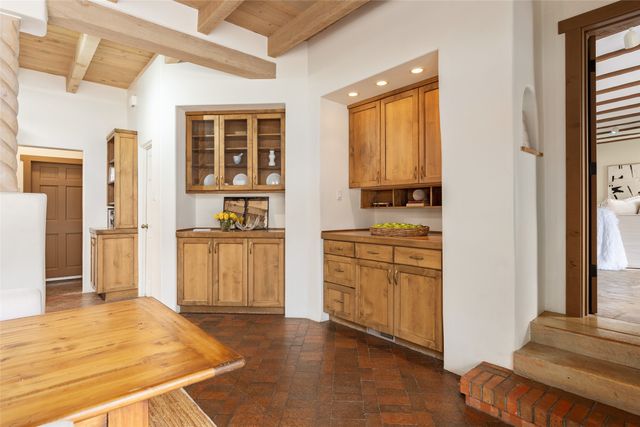 1009 Paseo De La Cuma, Santa Fe, NM 87501