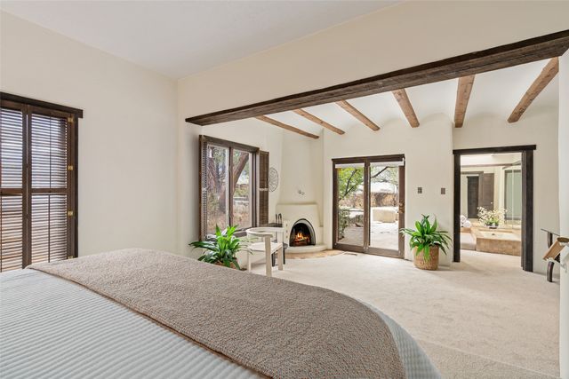 1009 Paseo De La Cuma, Santa Fe, NM 87501
