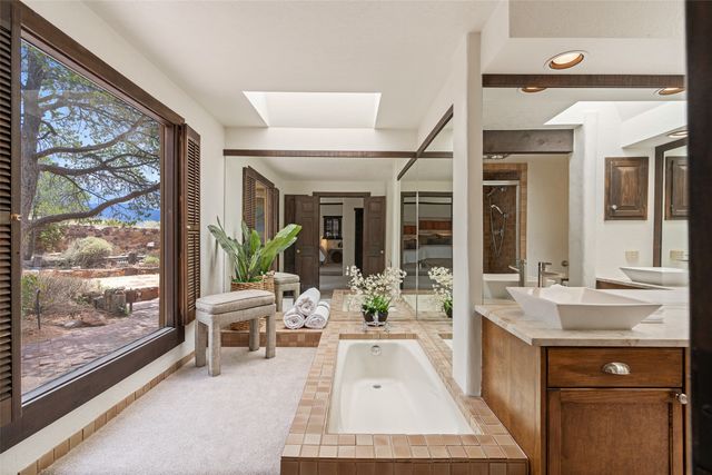 1009 Paseo De La Cuma, Santa Fe, NM 87501
